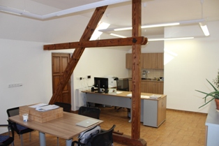 Kanceláře - výroba zahradního nábytku - KovoKrab